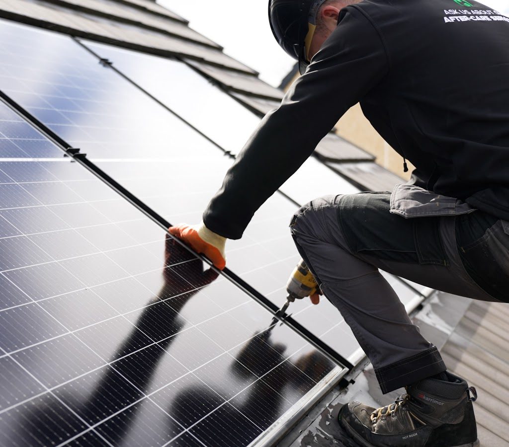 Solar Panel Maintenance in Glasgow